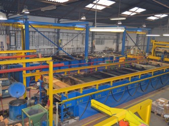 RMV - zona de fabricación RMV - vista de una de las líneas de trabajo en la fábrica